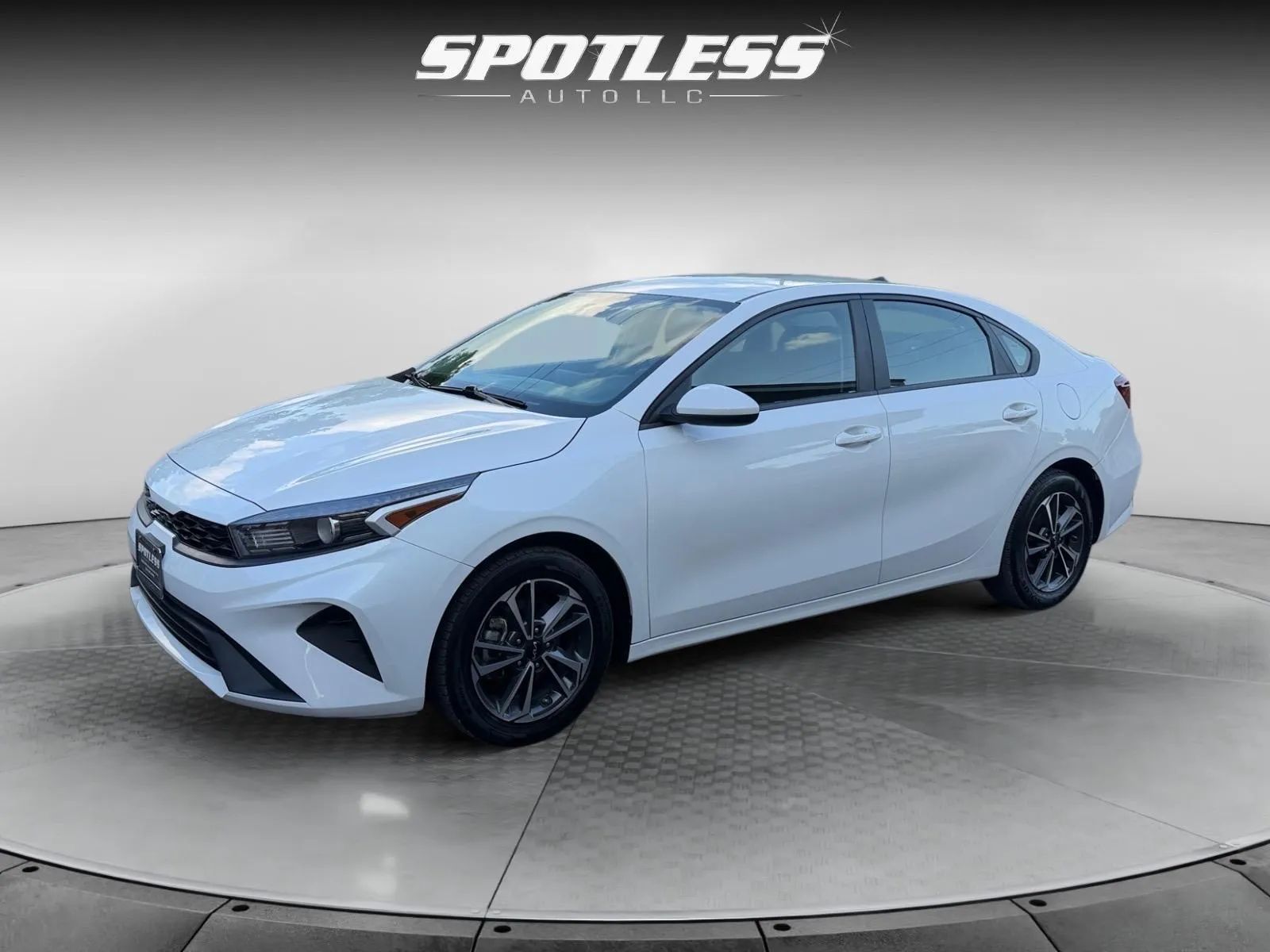2024 Kia Forte LXS FWD