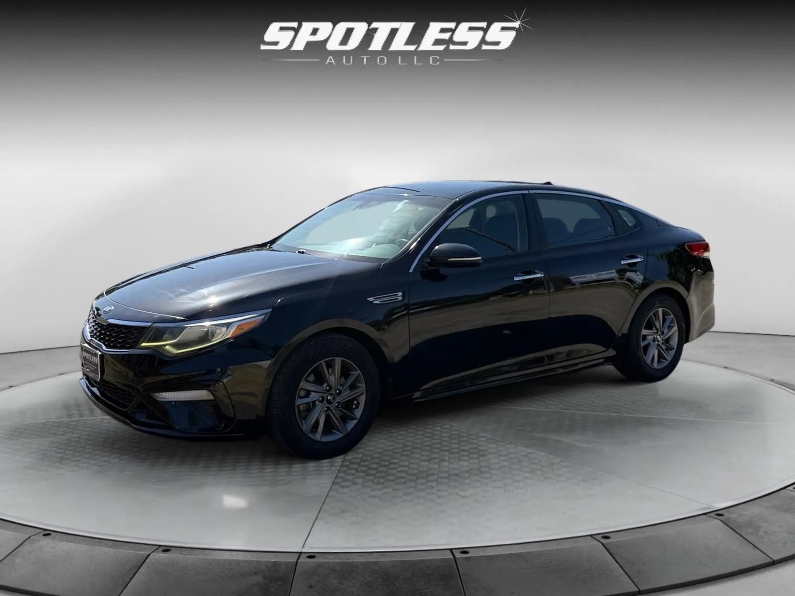 Black 2019 Kia Optima Sedan Front-Wheel Drive 6-Speed Automatic