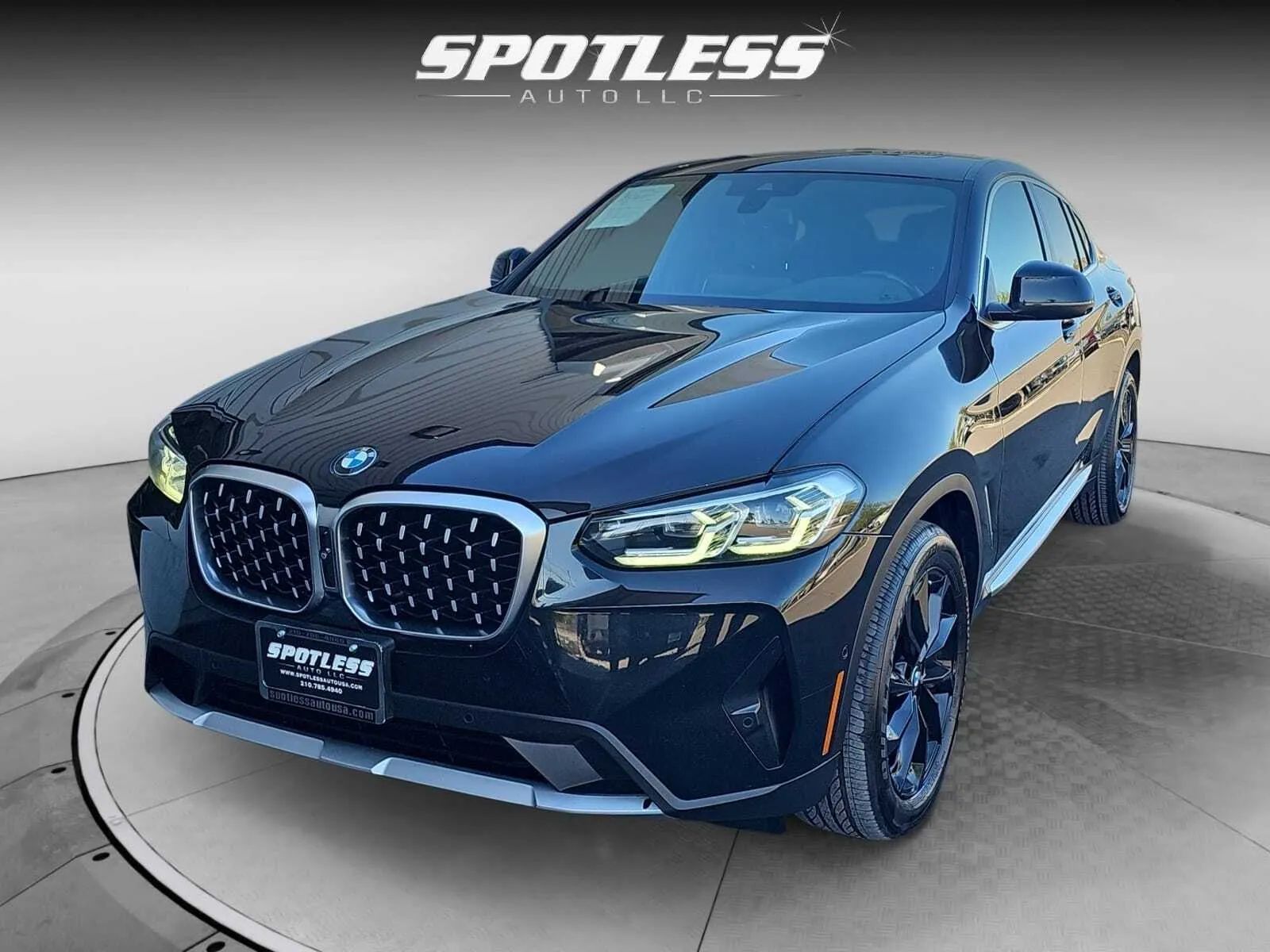 2022 BMW X4 xDrive30i AWD