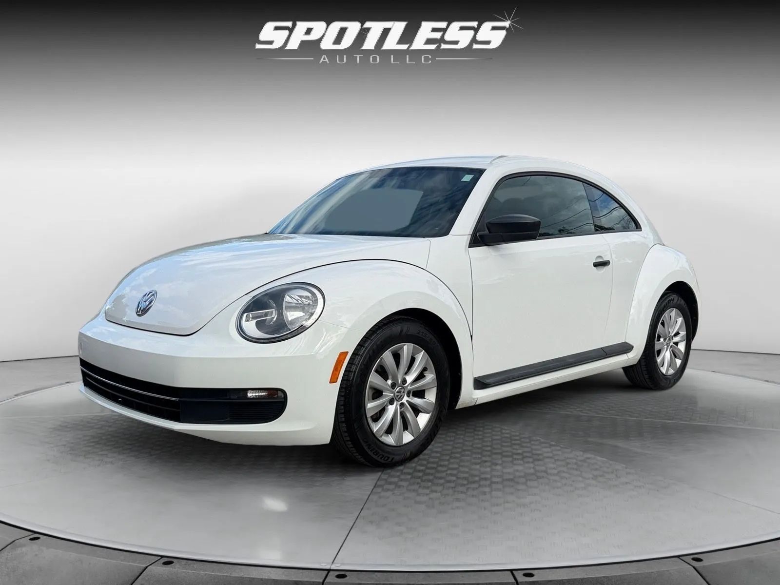 White 2015 Volkswagen Beetle Hatchback