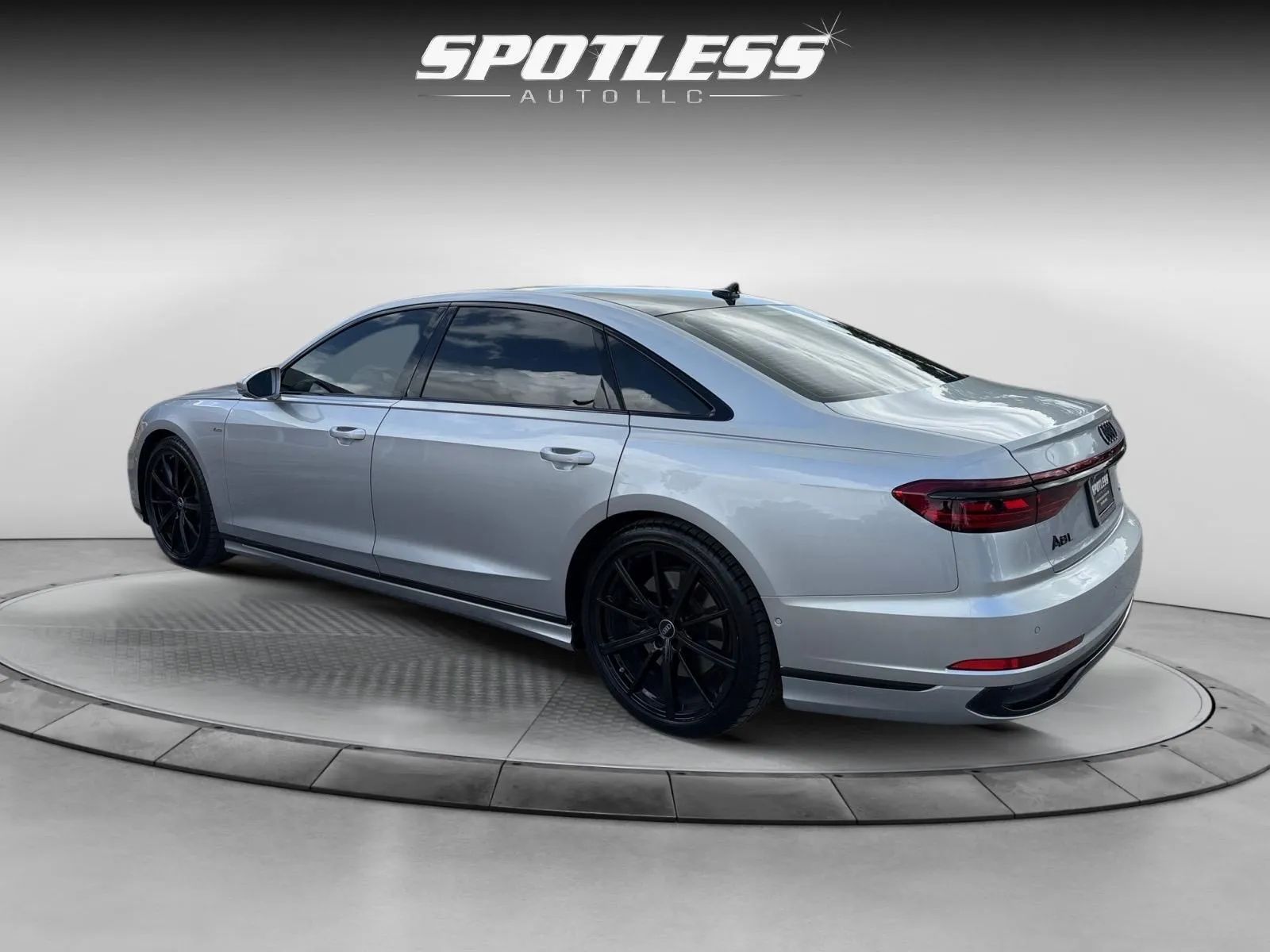 View vehicle photo 5