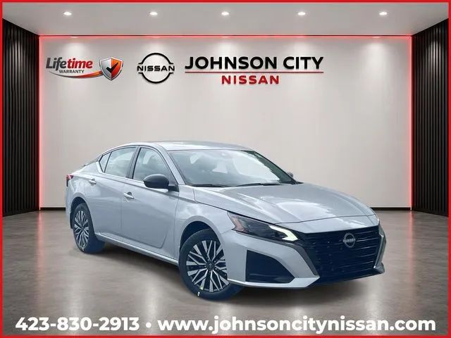 Silver 2026 Nissan Altima Sedan All-Wheel Drive Continuously Variable Transmission