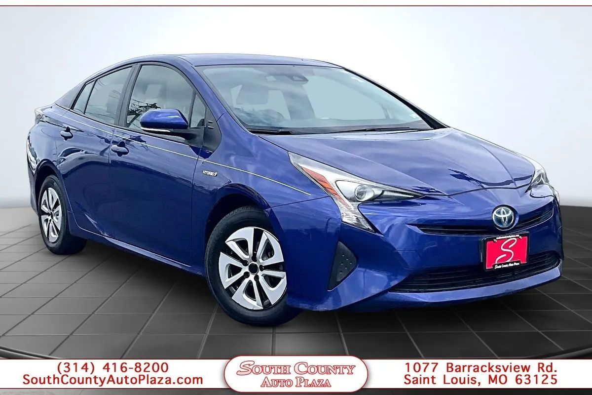 2017 Toyota Prius Two FWD