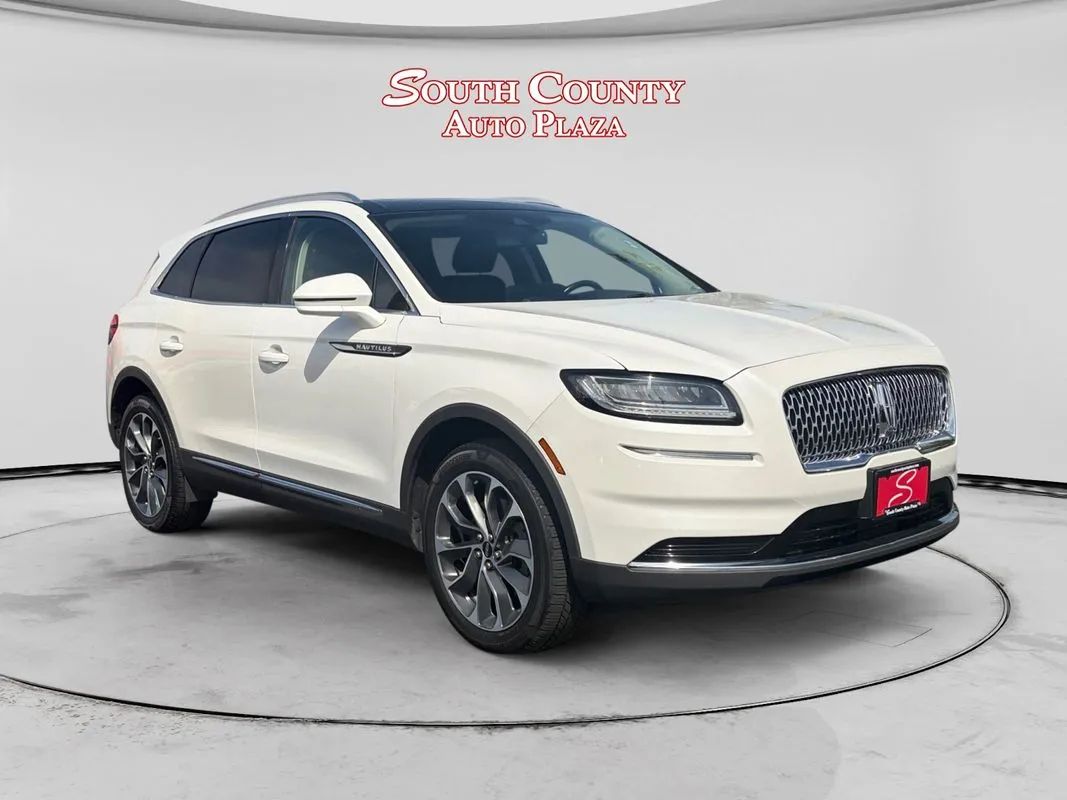 View vehicle photo 7