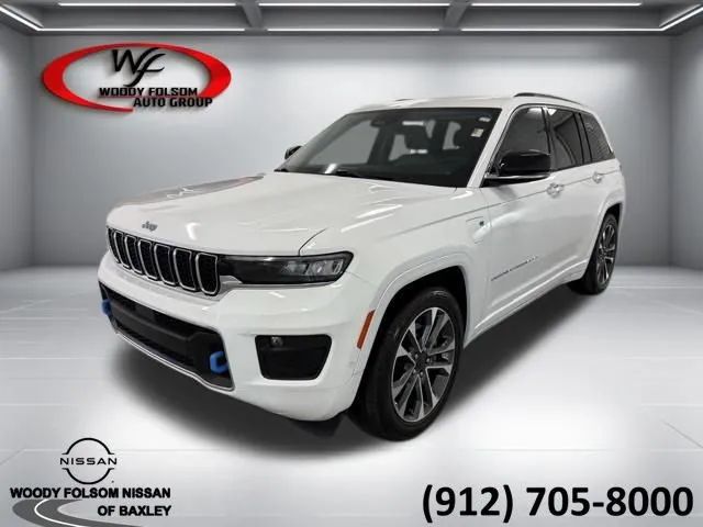White 2022 Jeep Grand Cherokee 4xe Overland 4WD SUV / Crossover Four-Wheel Drive 8-Speed Automatic Overdrive