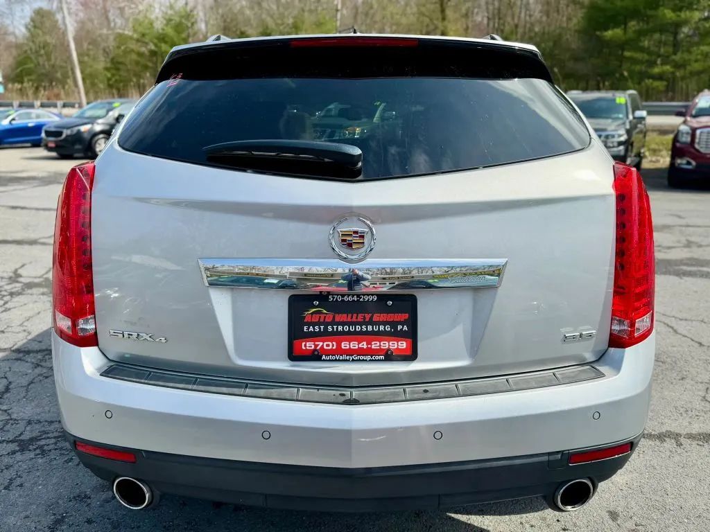 View vehicle photo 7