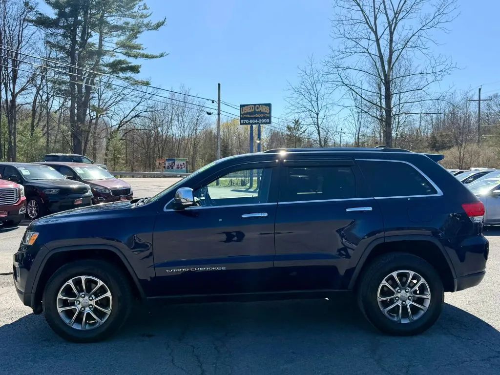 View vehicle photo 5