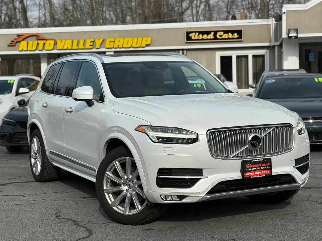 2016 Volvo XC90 T6 Inscription AWD