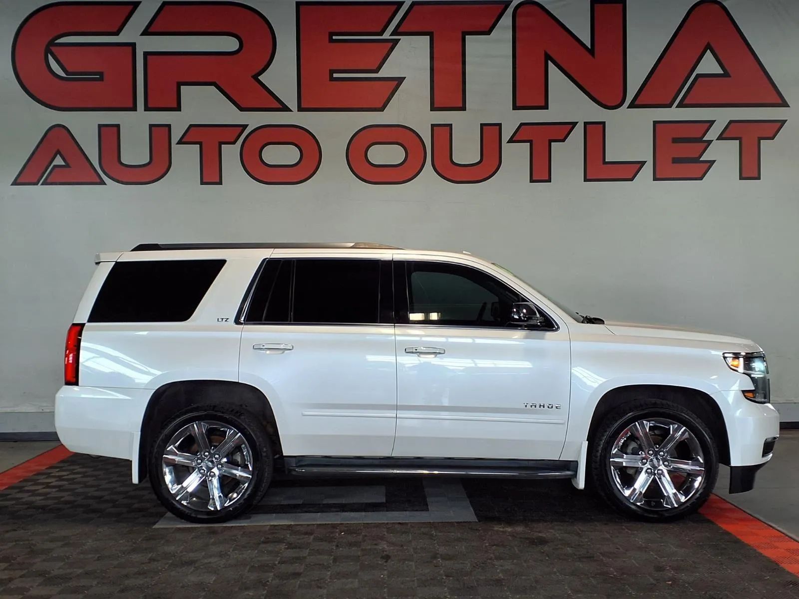 White 2016 Chevrolet Tahoe LTZ 4WD SUV / Crossover Four-Wheel Drive Automatic