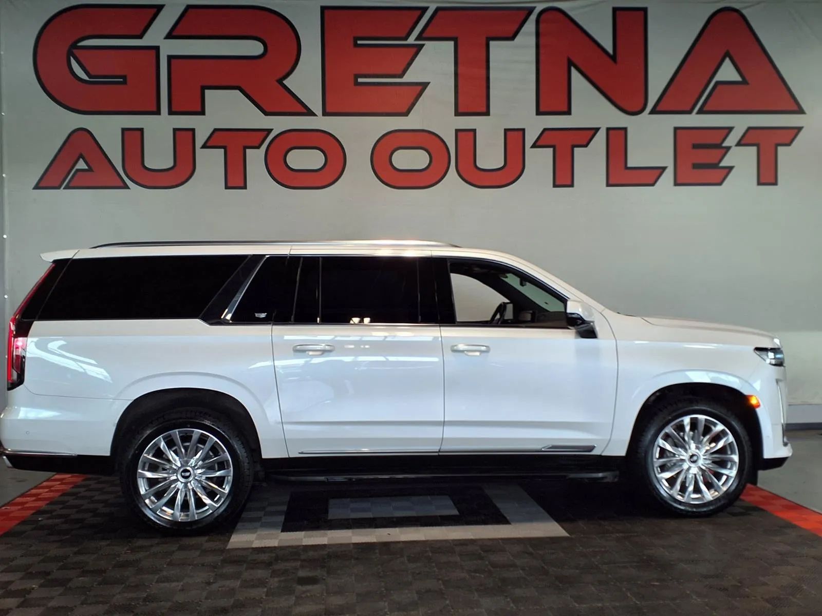 2023 Cadillac Escalade ESV Premium Luxury 4WD