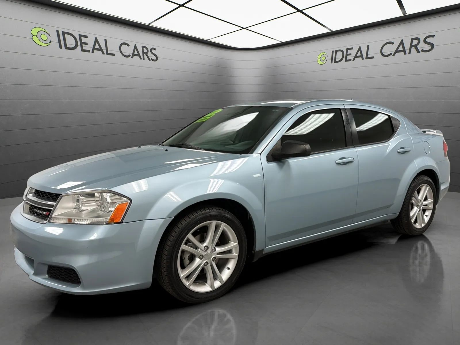 Blue 2013 Dodge Avenger Sedan Front-Wheel Drive Automatic