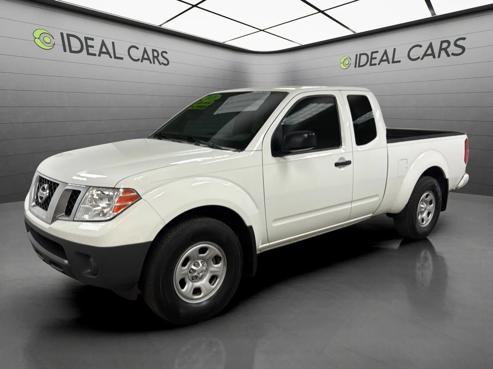 White 2020 Nissan Frontier Pickup Truck 4X2 Automatic
