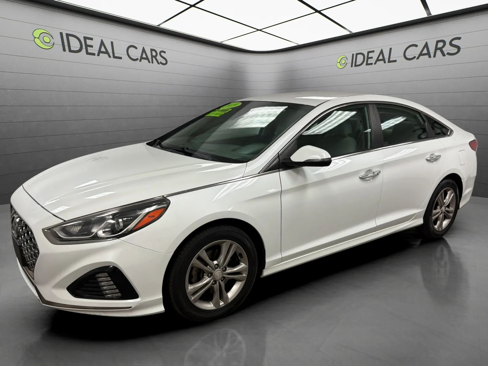 White 2019 Hyundai Sonata Sedan Front-Wheel Drive Automatic