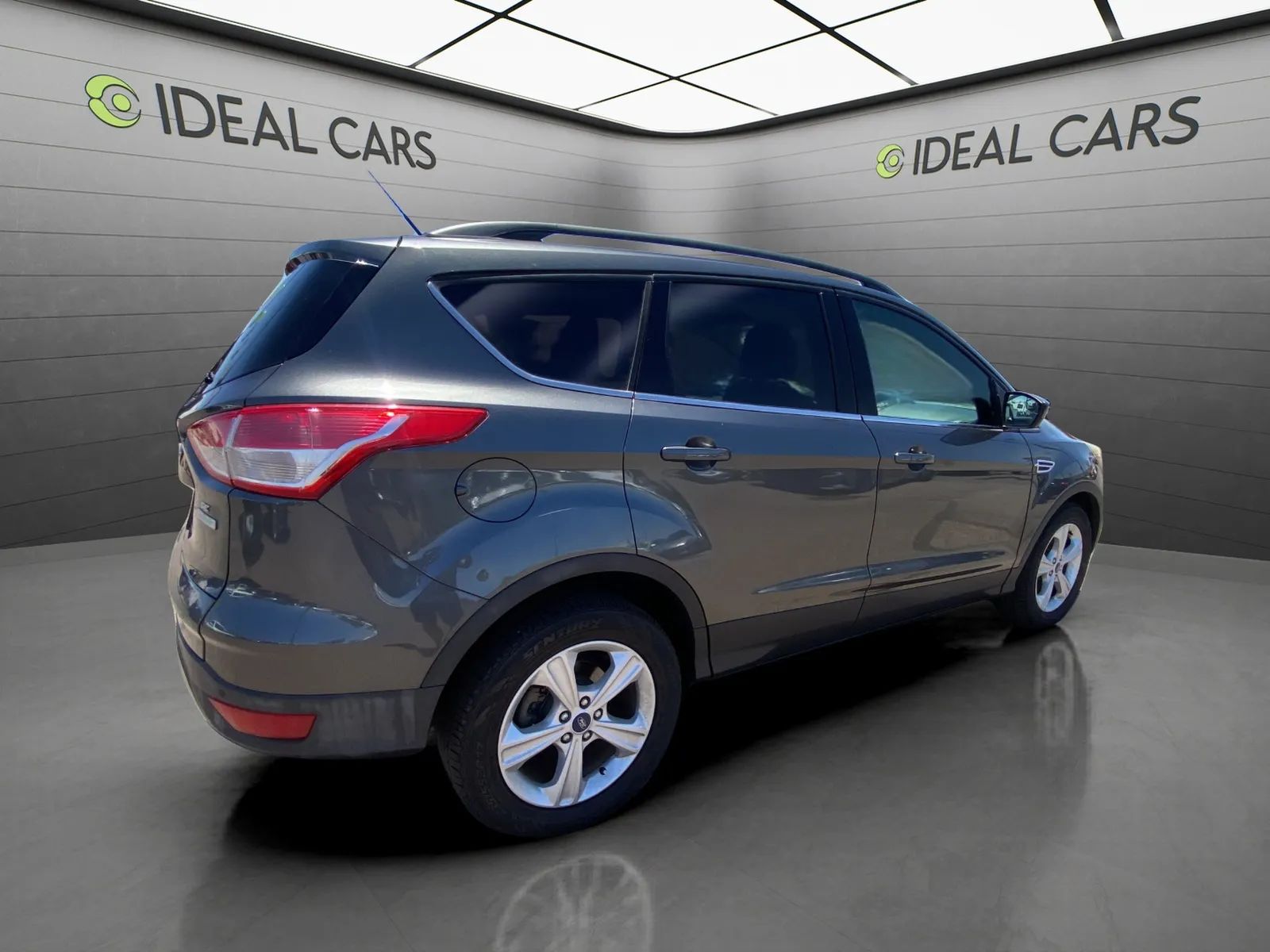View vehicle photo 5