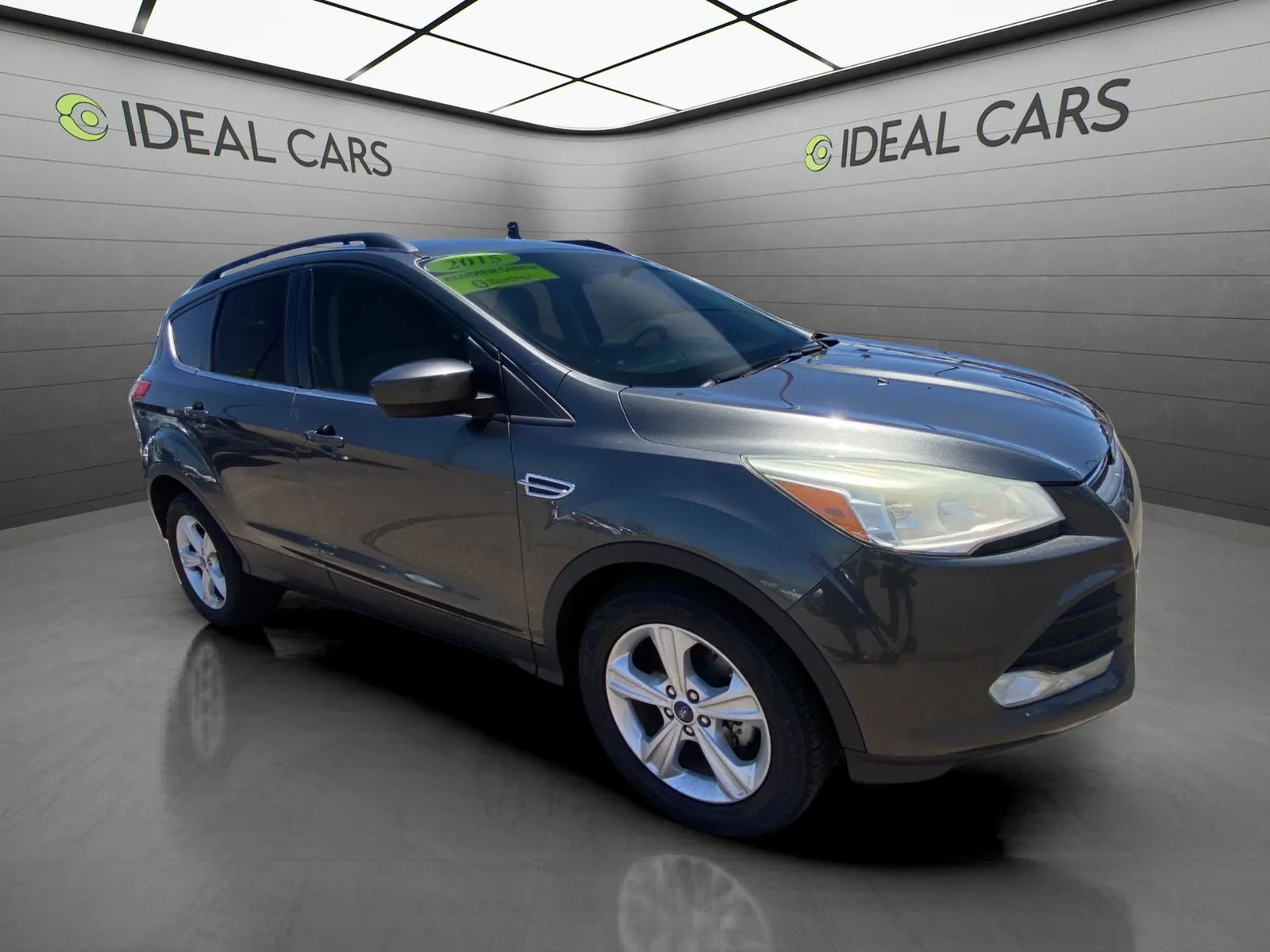 View vehicle photo 3