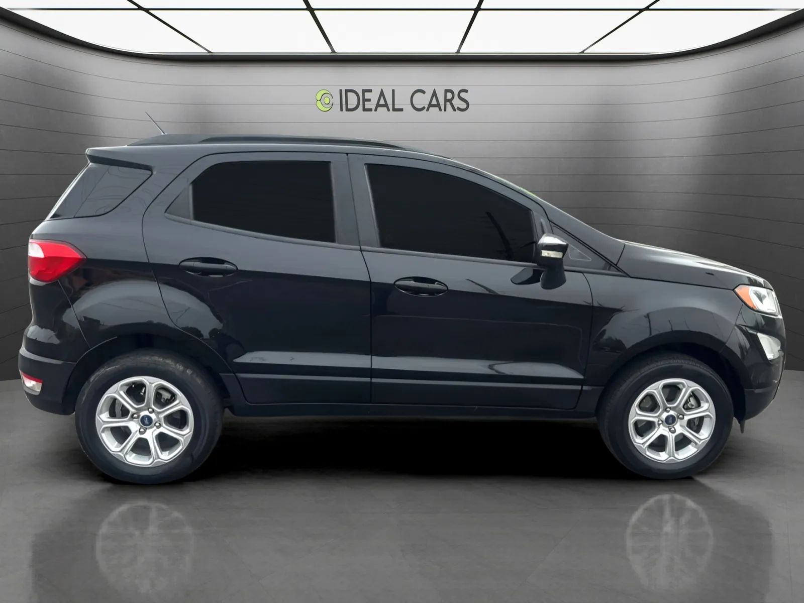 View vehicle photo 4