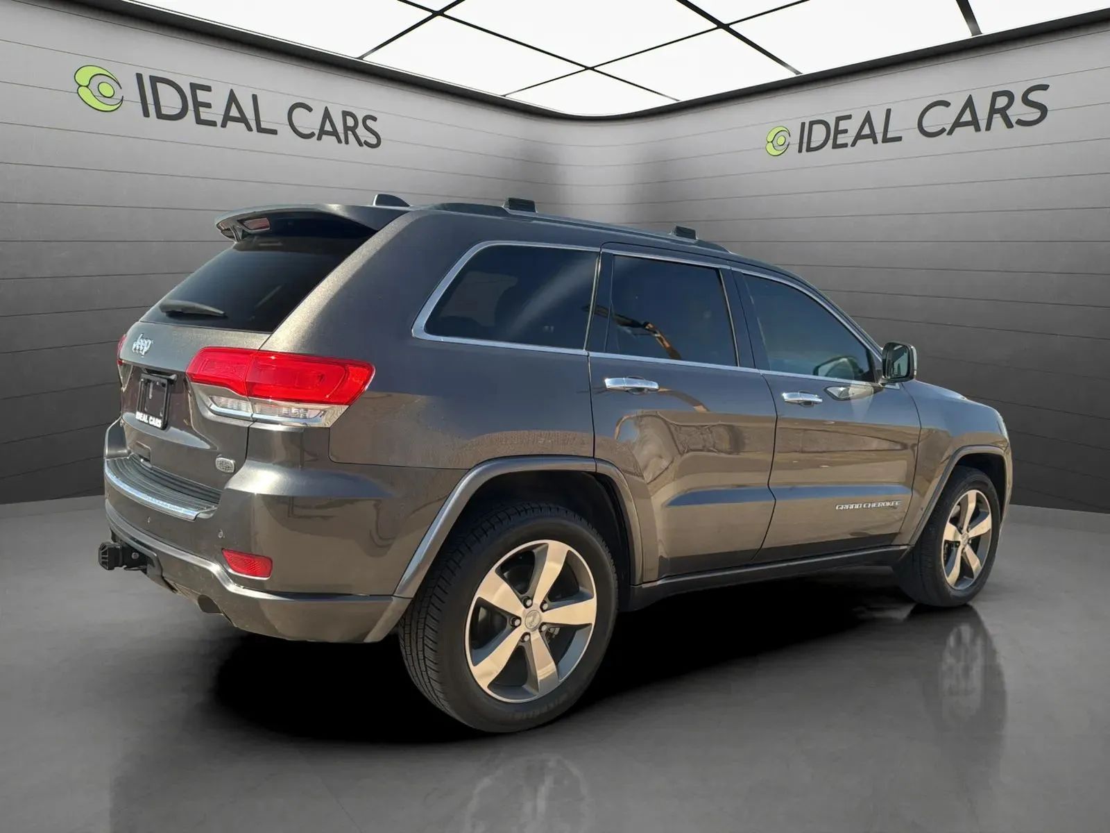 View vehicle photo 5