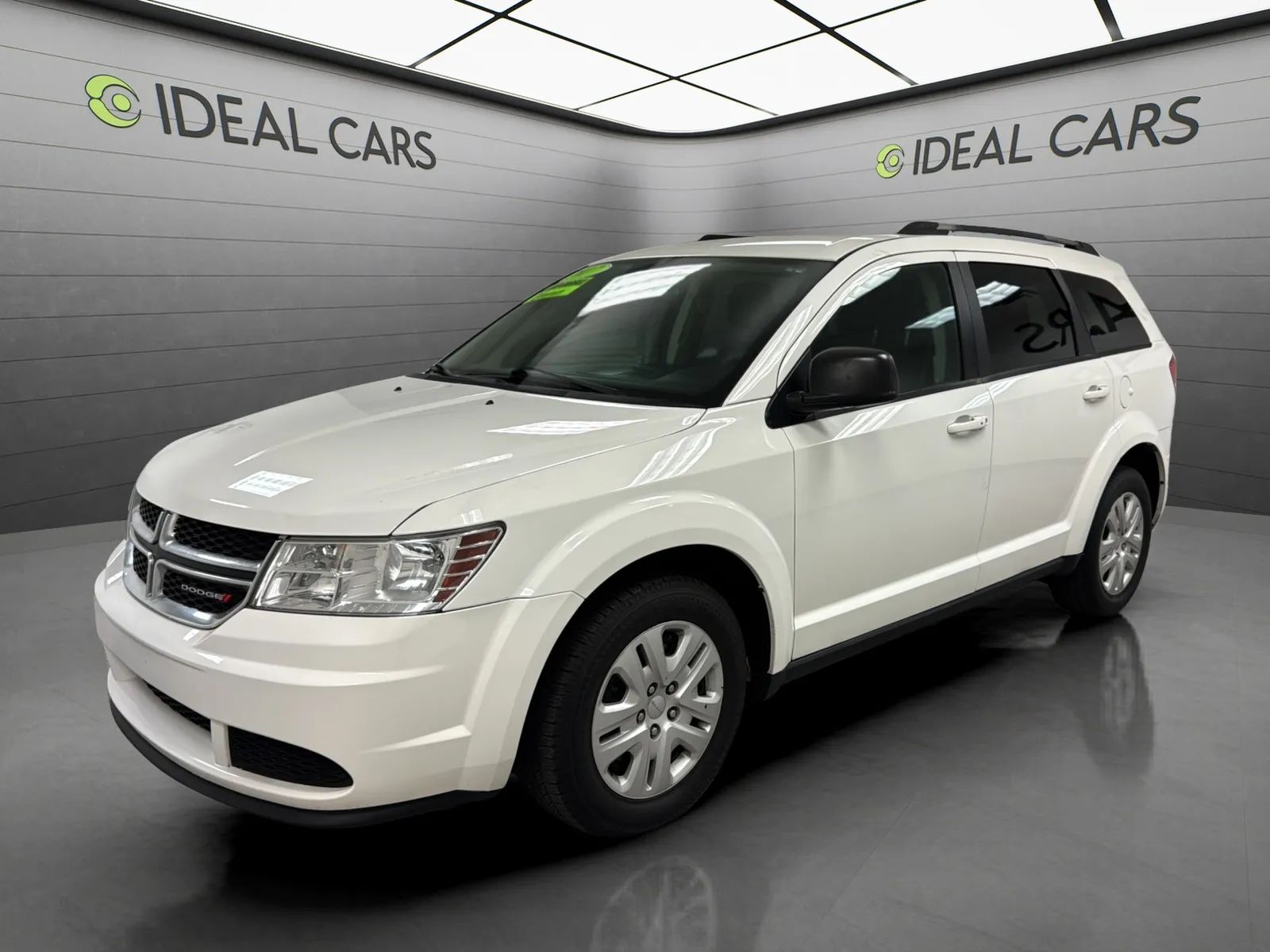 White 2017 Dodge Journey SUV / Crossover Front-Wheel Drive Automatic