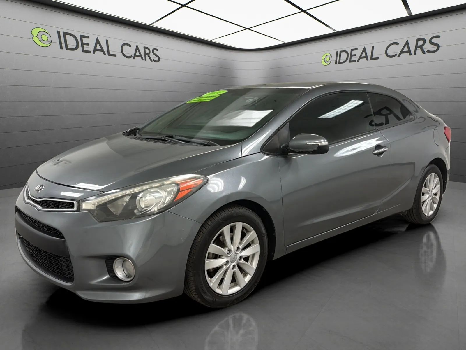 Gray 2014 Kia Forte Koup Coupe Front-Wheel Drive