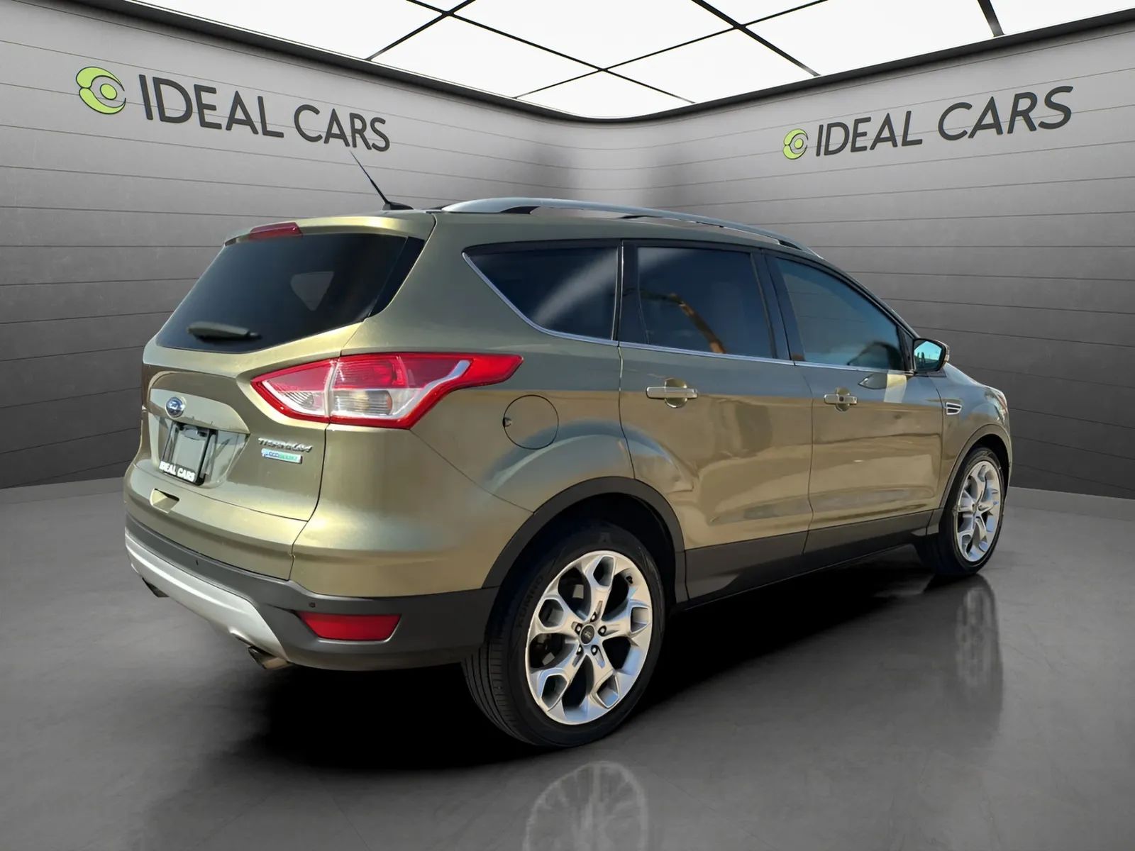 View vehicle photo 5