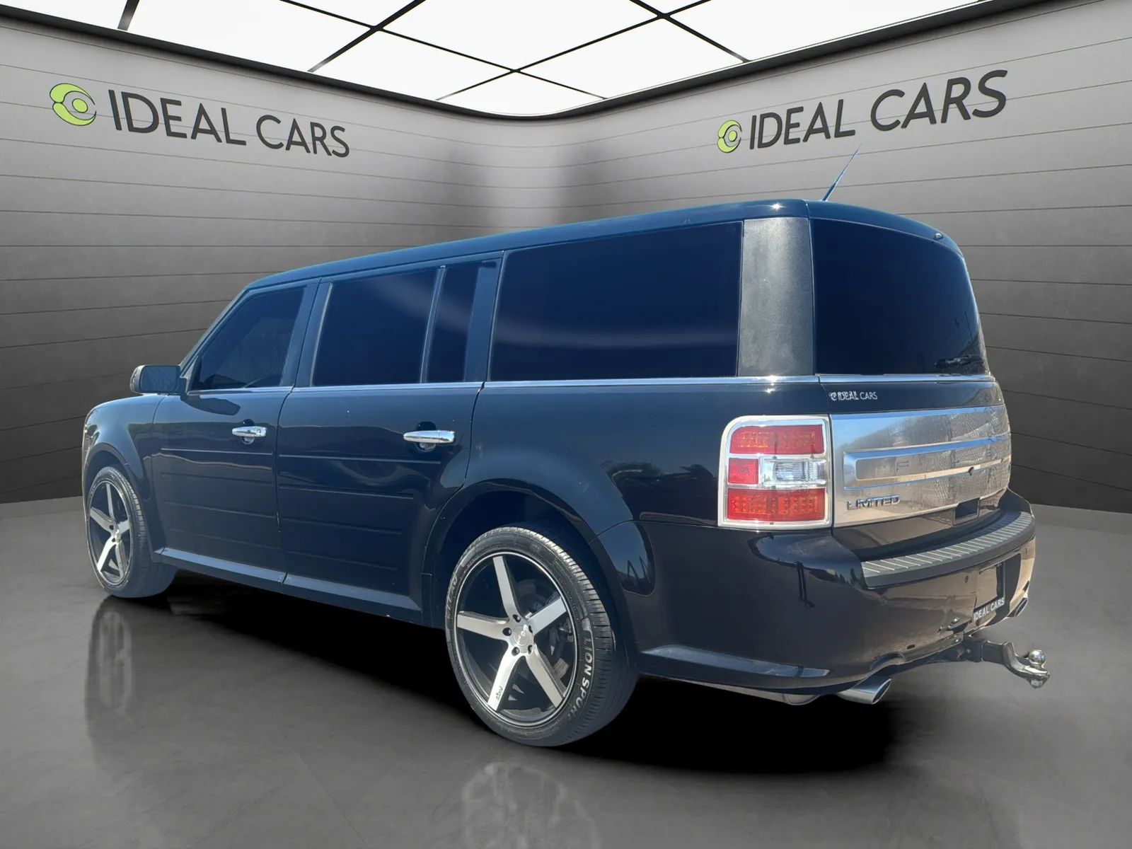 View vehicle photo 3