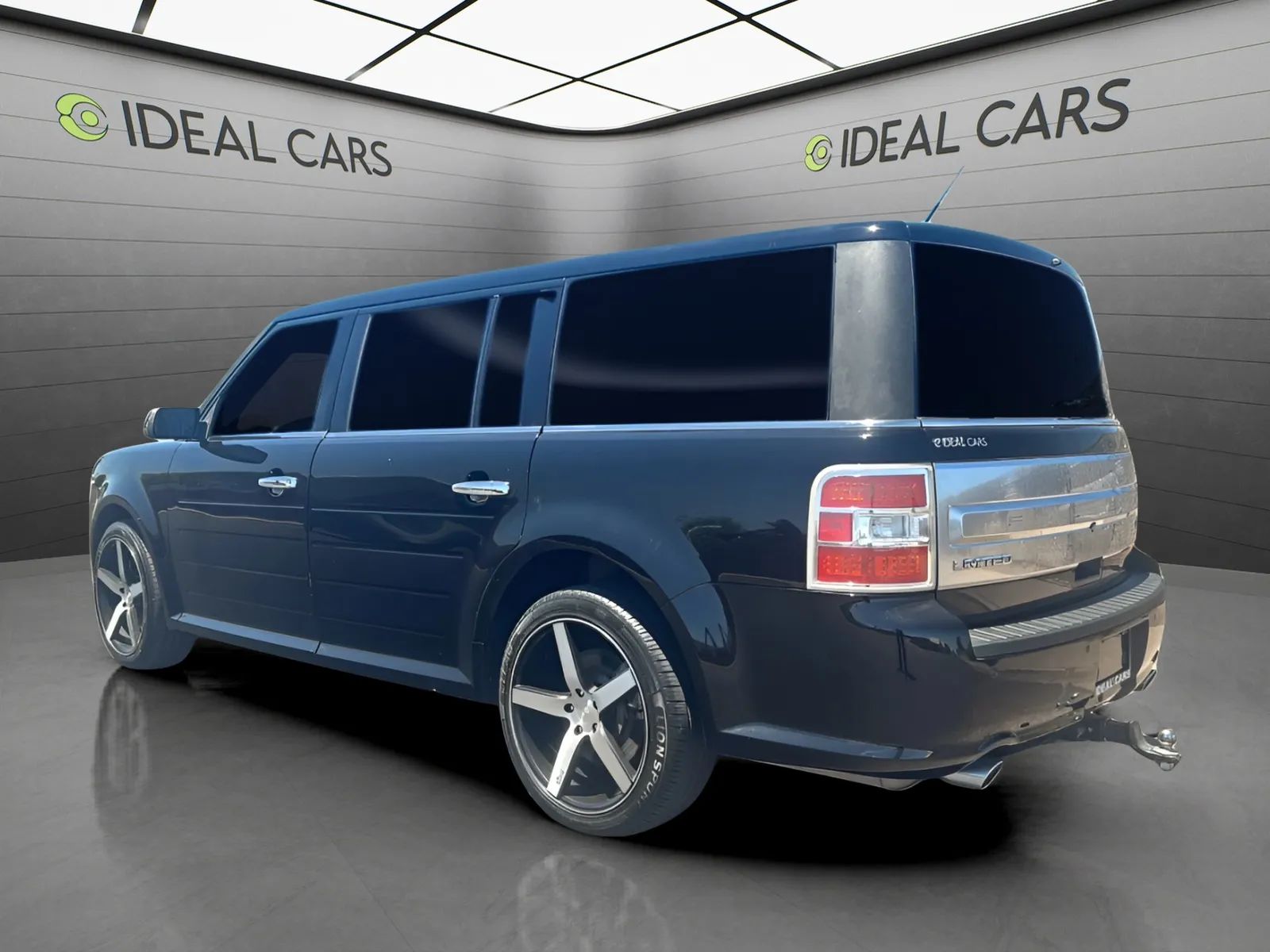 View vehicle photo 7