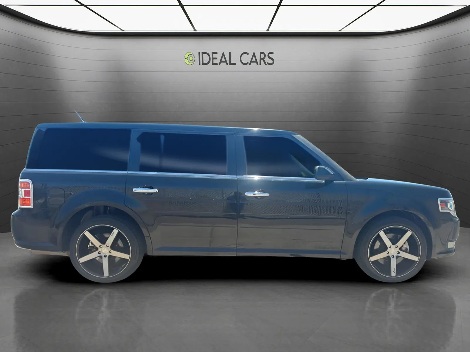 View vehicle photo 4