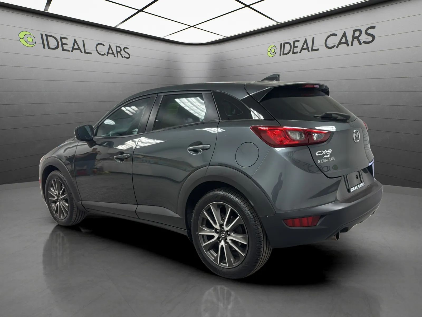 View vehicle photo 7