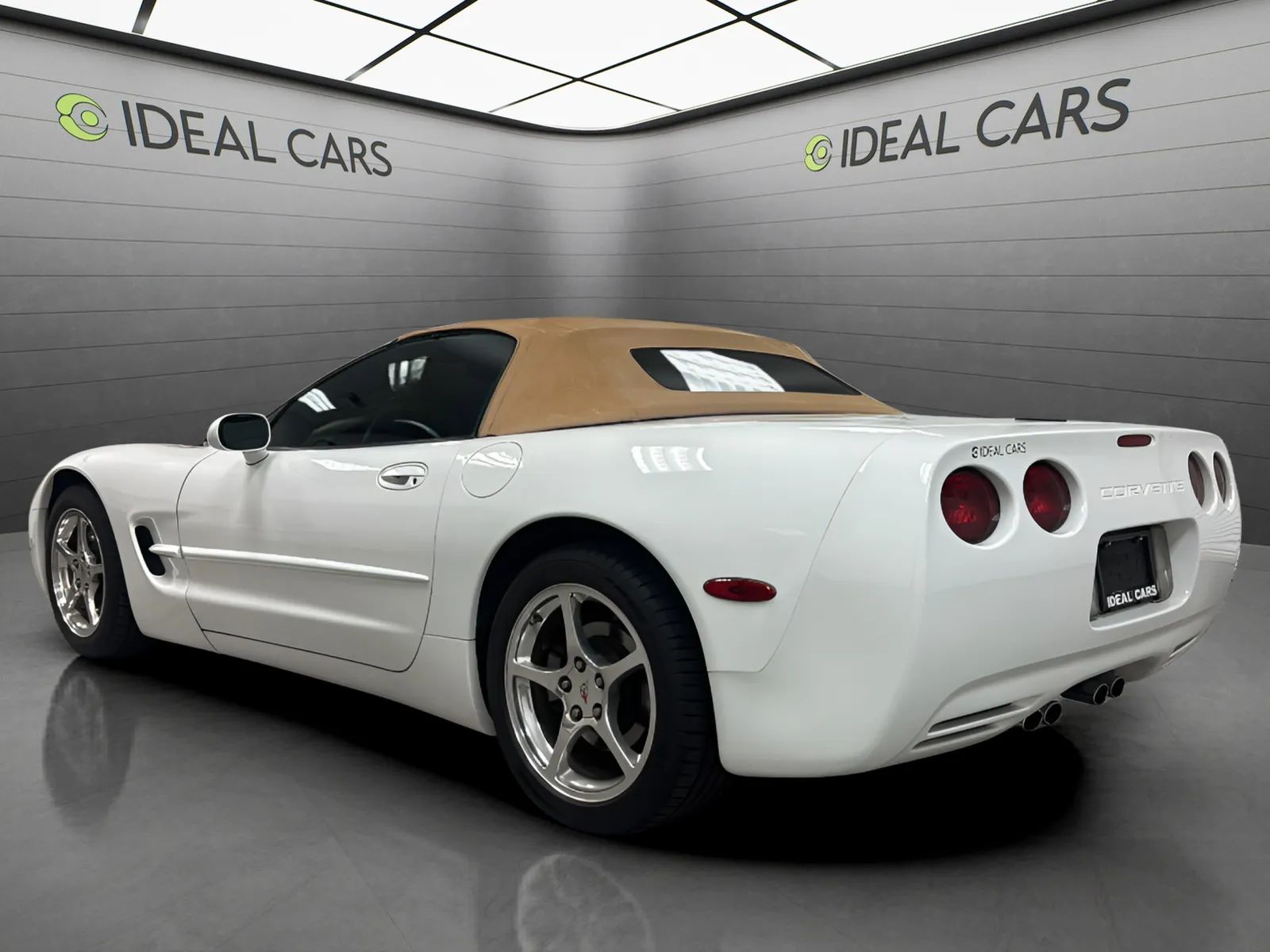 2004 Chevrolet Corvette Convertible RWD