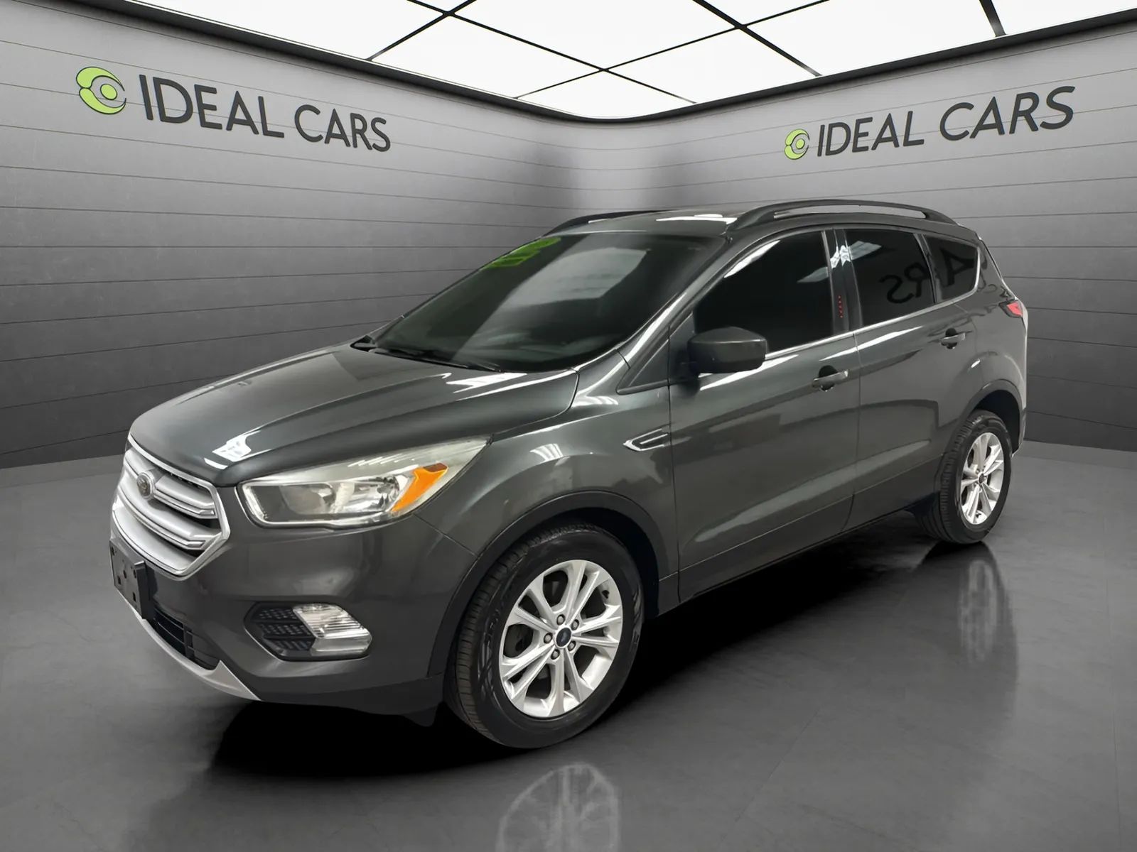  2018 Ford Escape SE FWD   