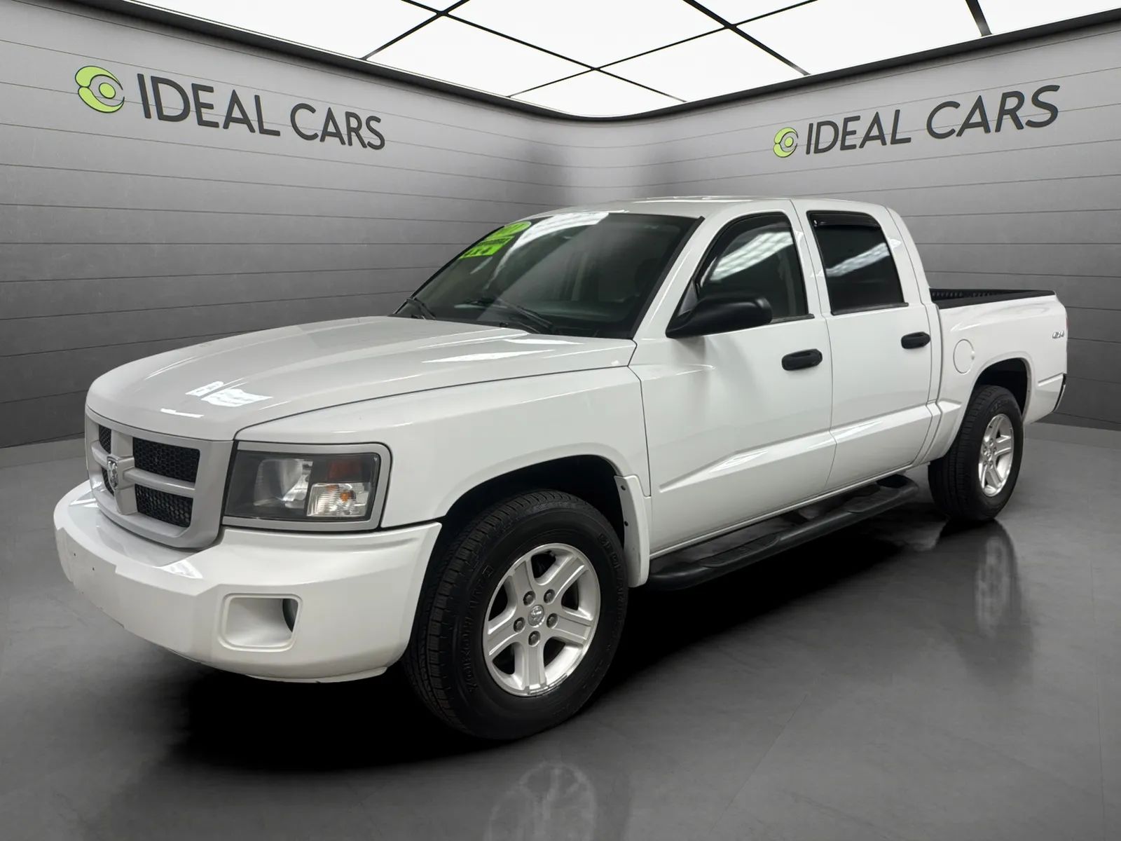 White 2011 RAM Dakota Automatic