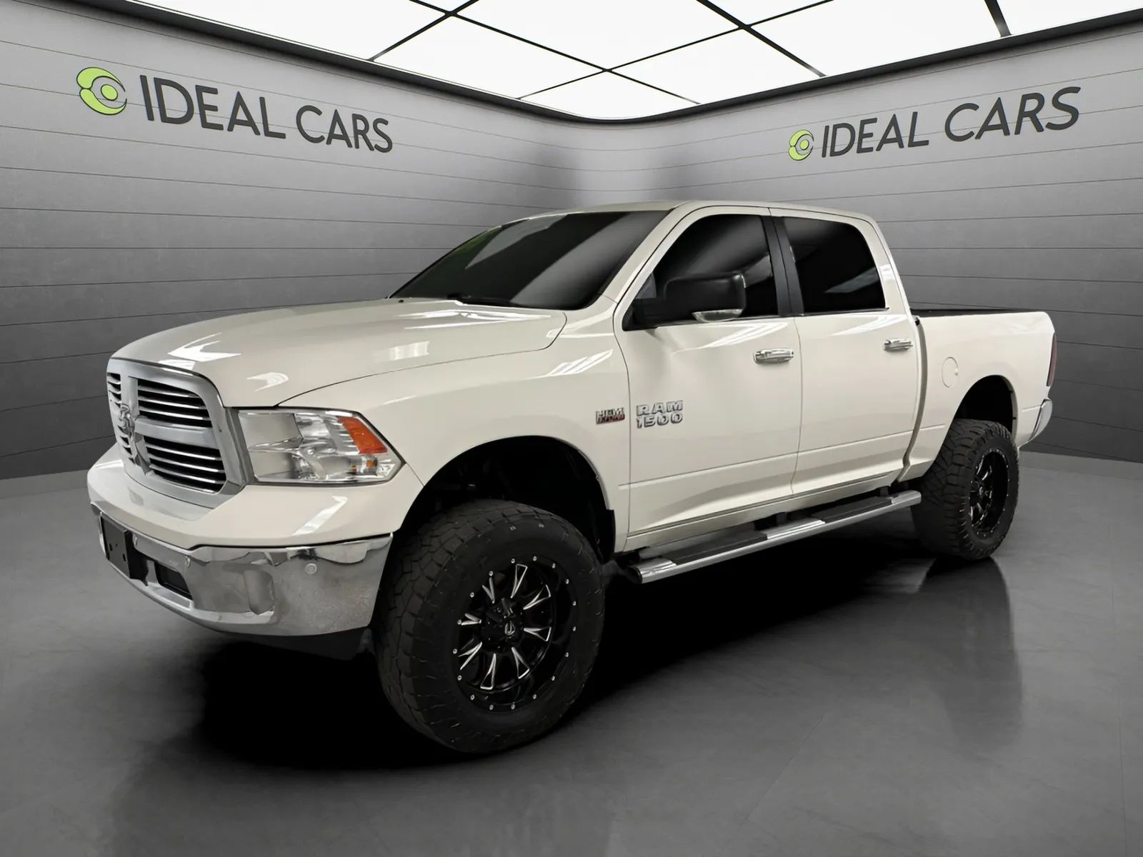 2016 RAM 1500 Lone Star Crew Cab 4WD