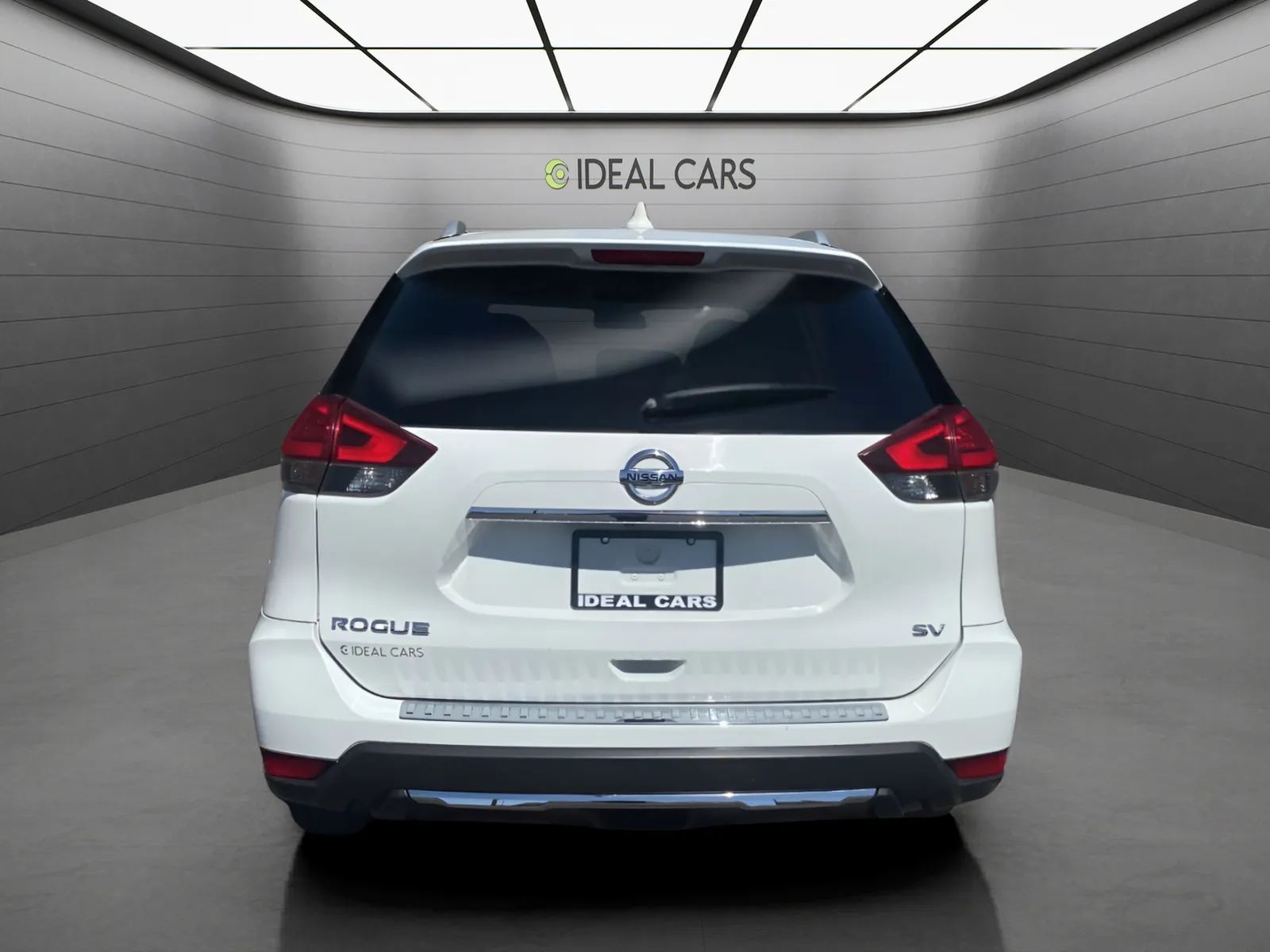 View vehicle photo 7