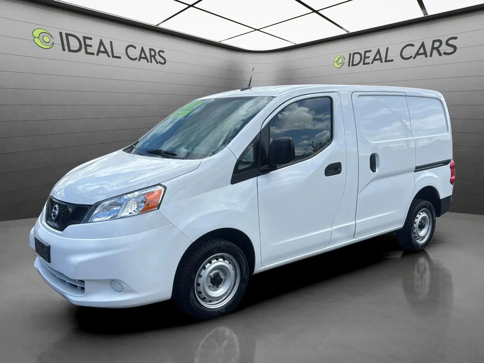 2021 Nissan NV200 S FWD