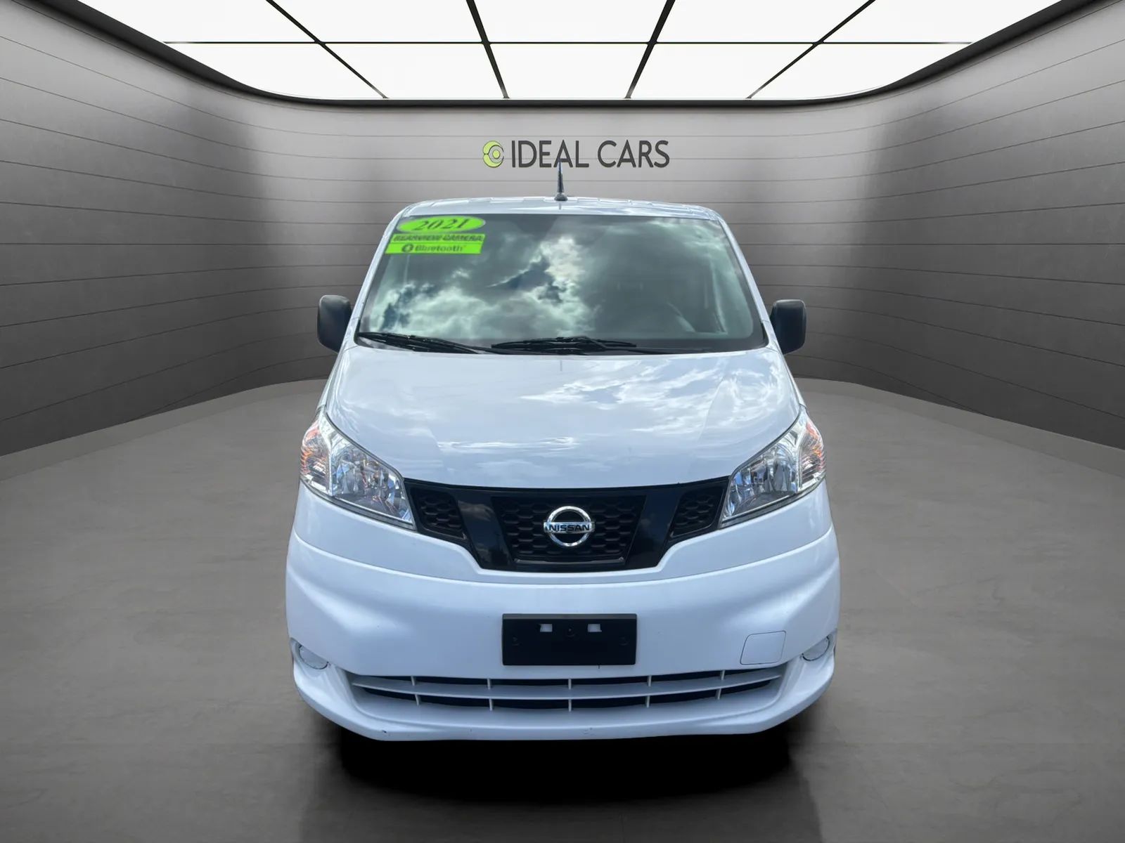 View vehicle photo 2