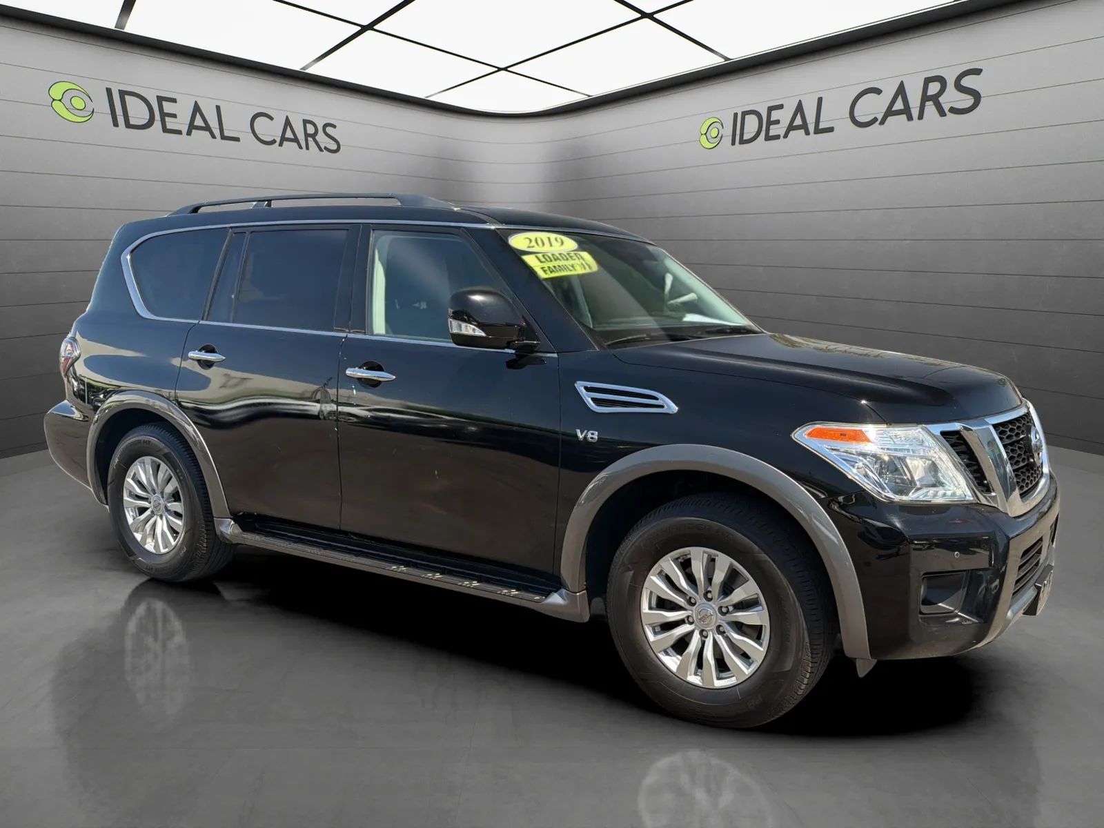 View vehicle photo 3
