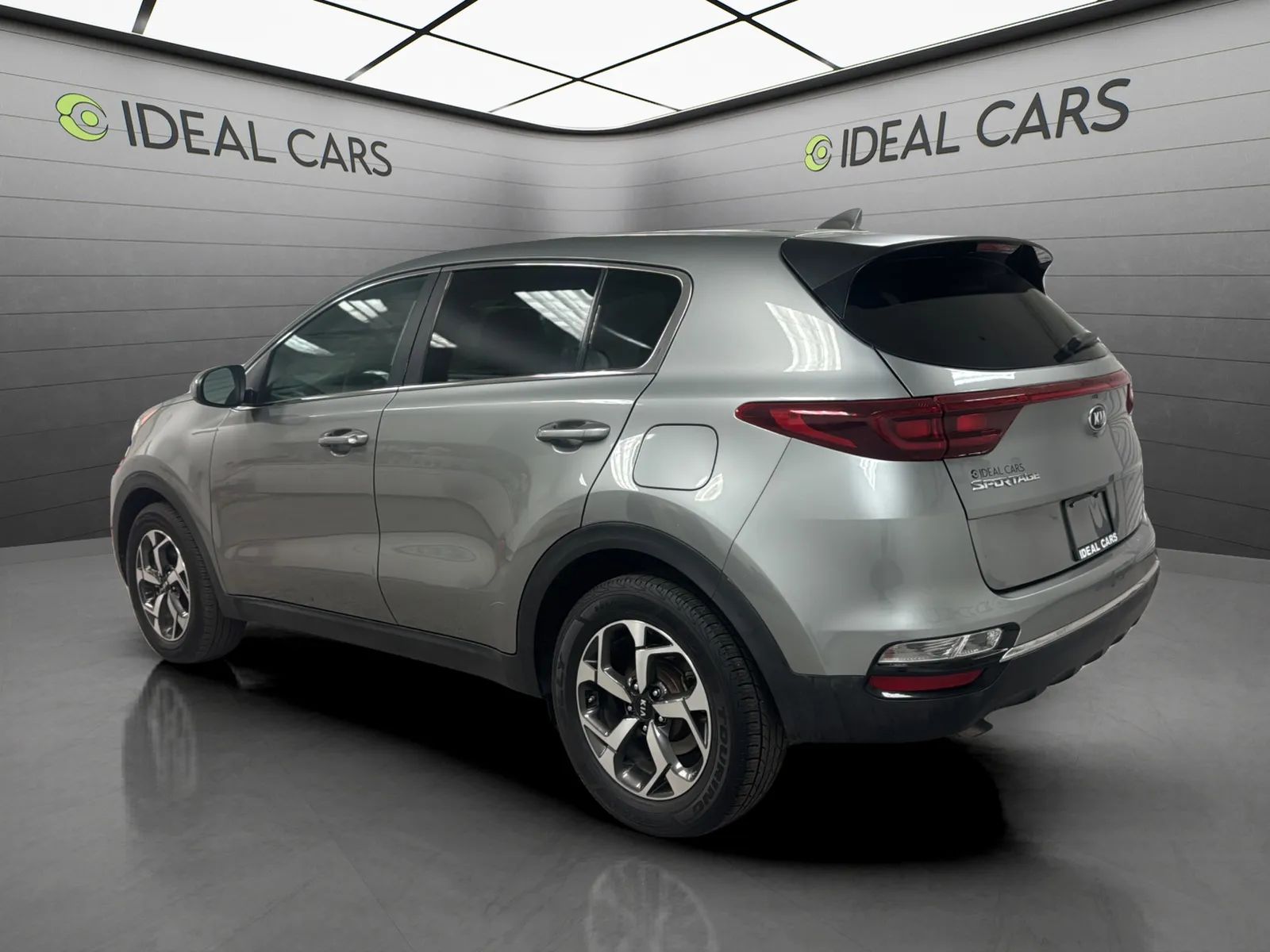View vehicle photo 3