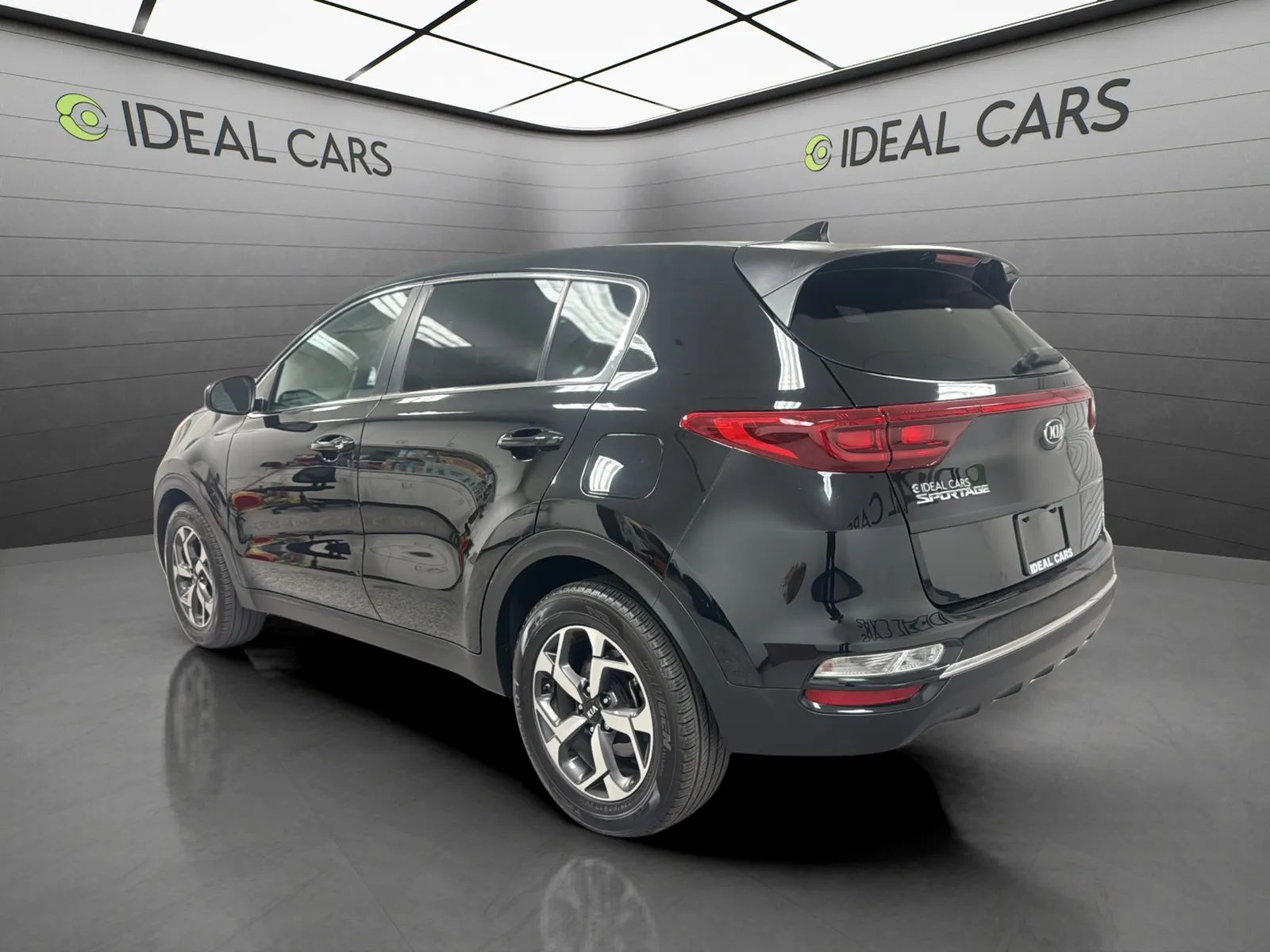 View vehicle photo 7