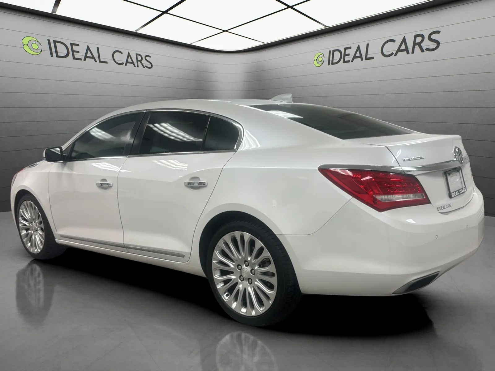 View vehicle photo 3