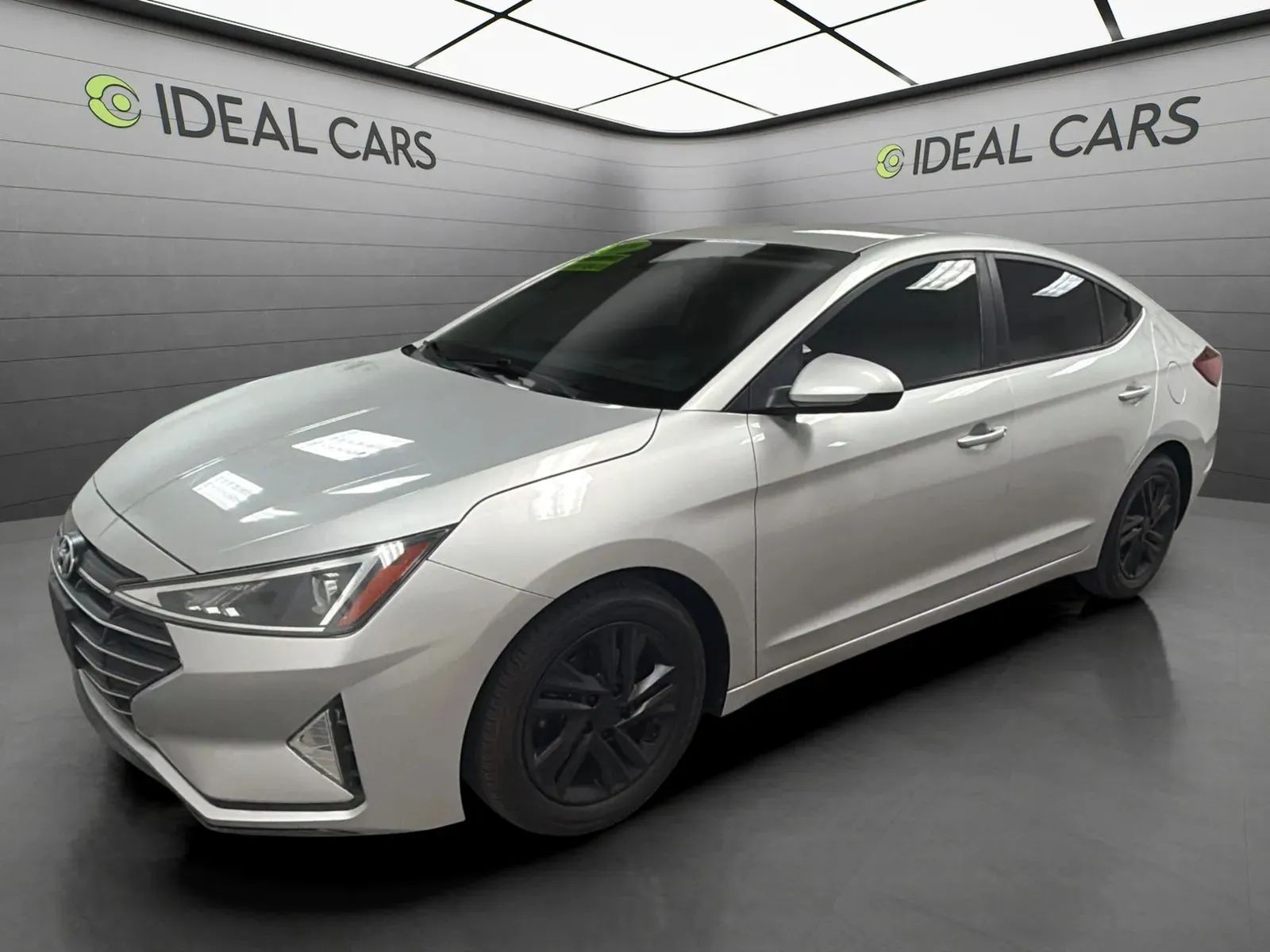 Silver 2019 Hyundai Elantra Sedan Front-Wheel Drive 6-Speed Automatic