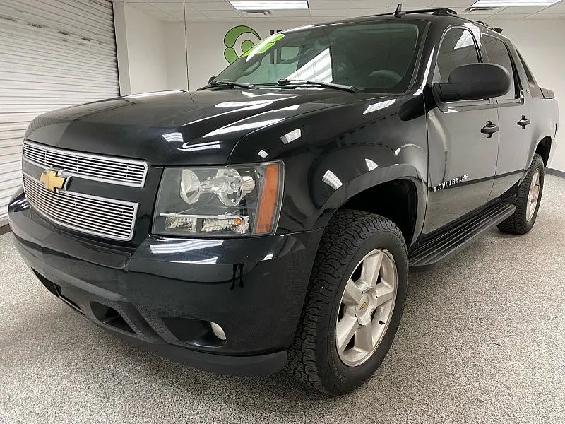 Black 2007 Chevrolet Avalanche LS RWD Pickup Truck Rear-Wheel Drive Automatic