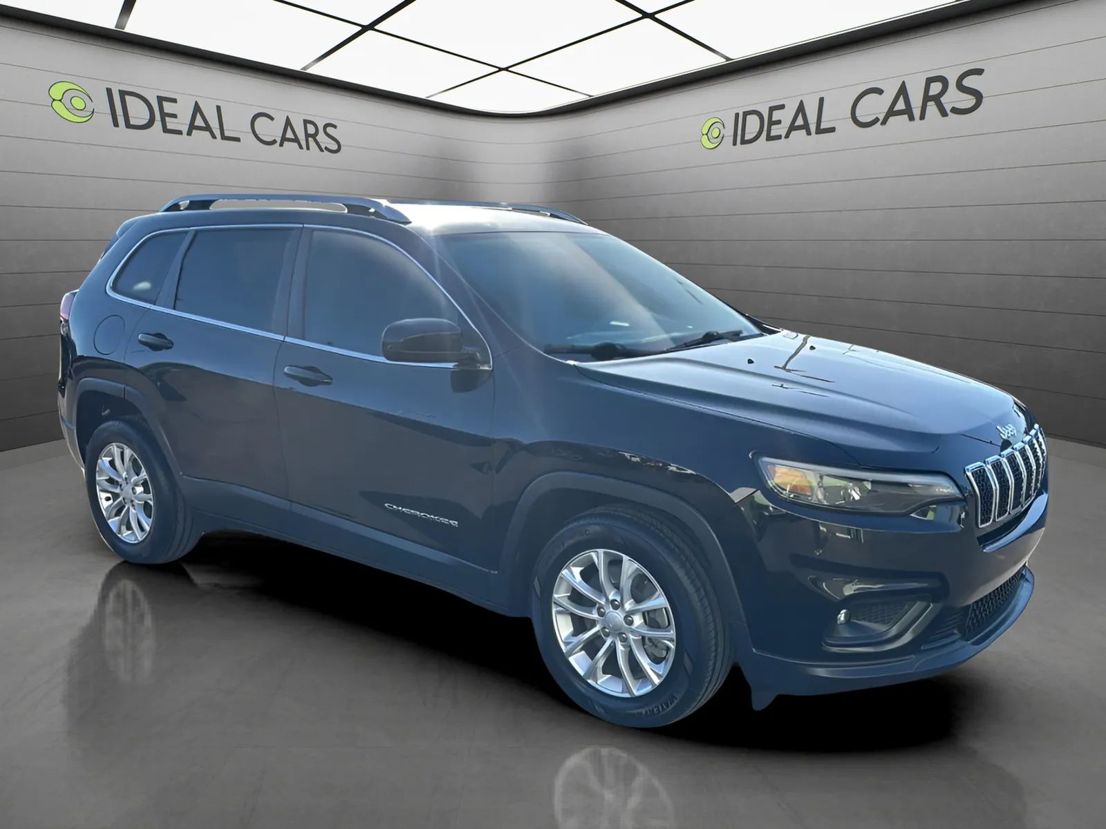 View vehicle photo 3