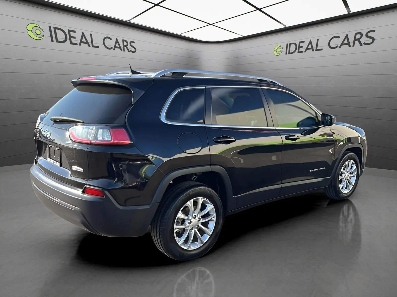 View vehicle photo 5