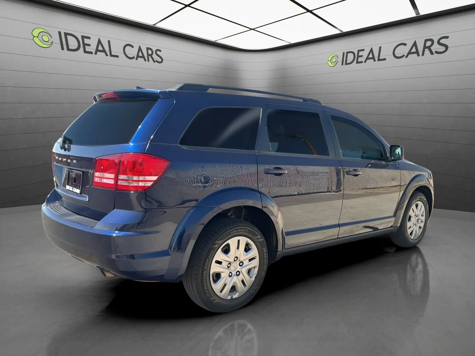 View vehicle photo 5