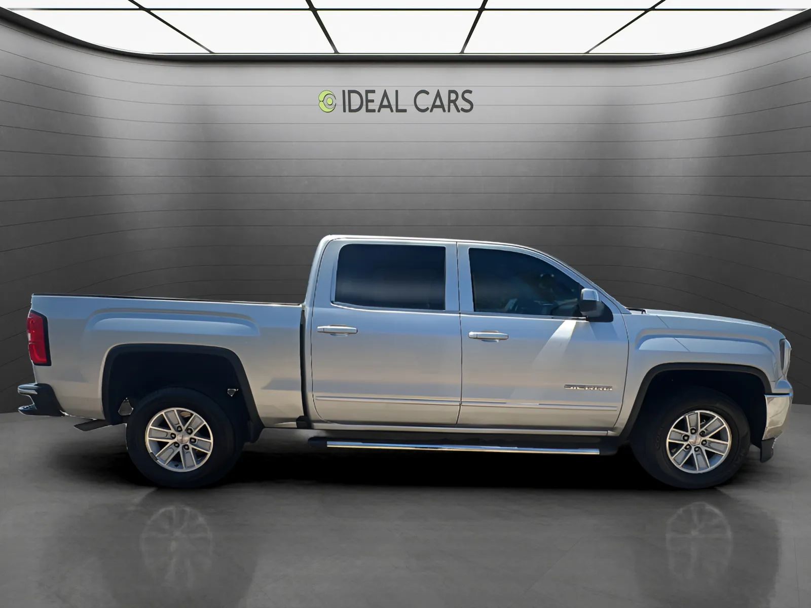 View vehicle photo 4