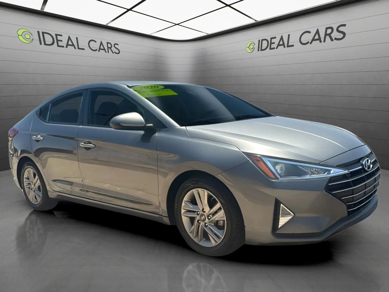 View vehicle photo 3