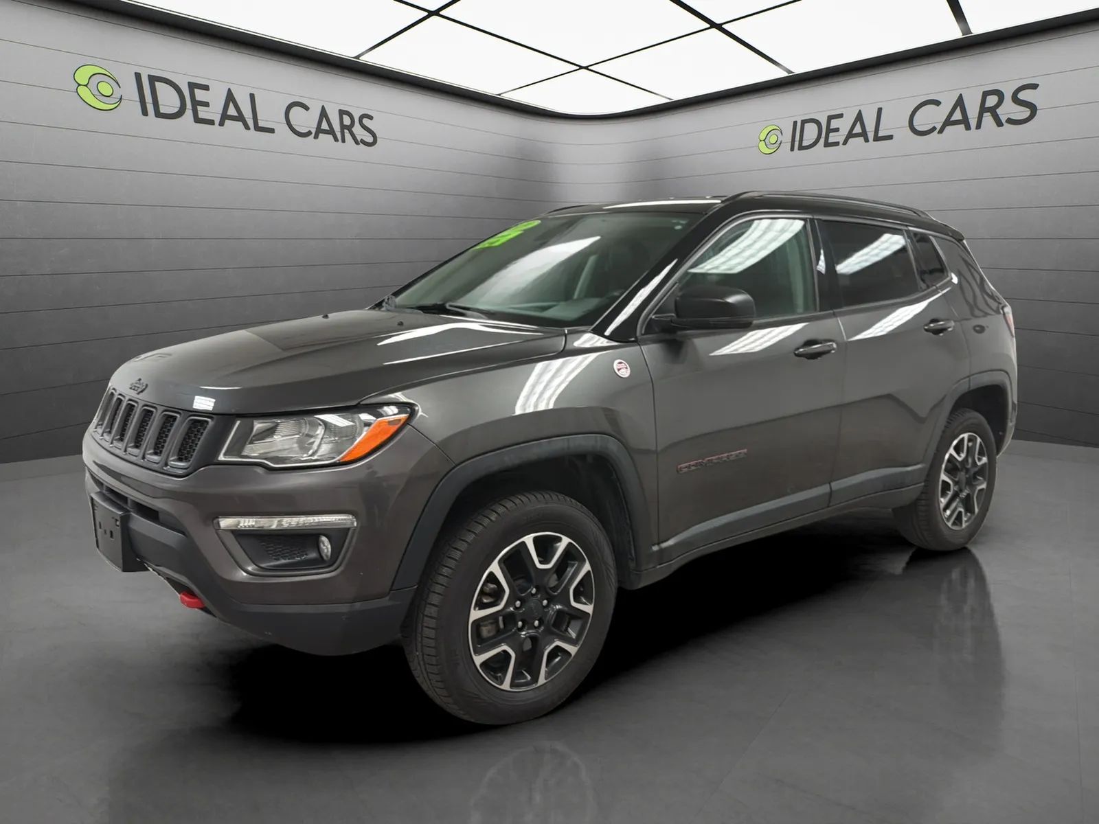 Gray 2019 Jeep Compass SUV / Crossover Four-Wheel Drive Automatic