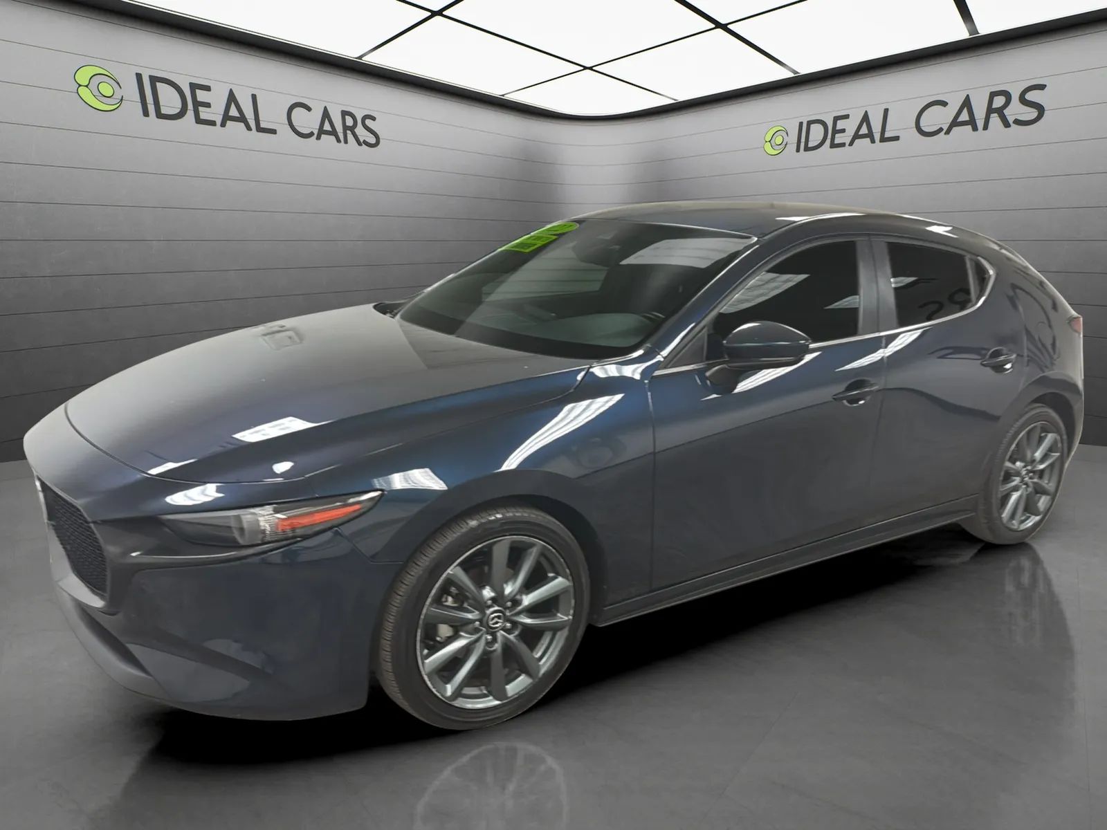 2022 Mazda MAZDA3 Select Hatchback FWD
