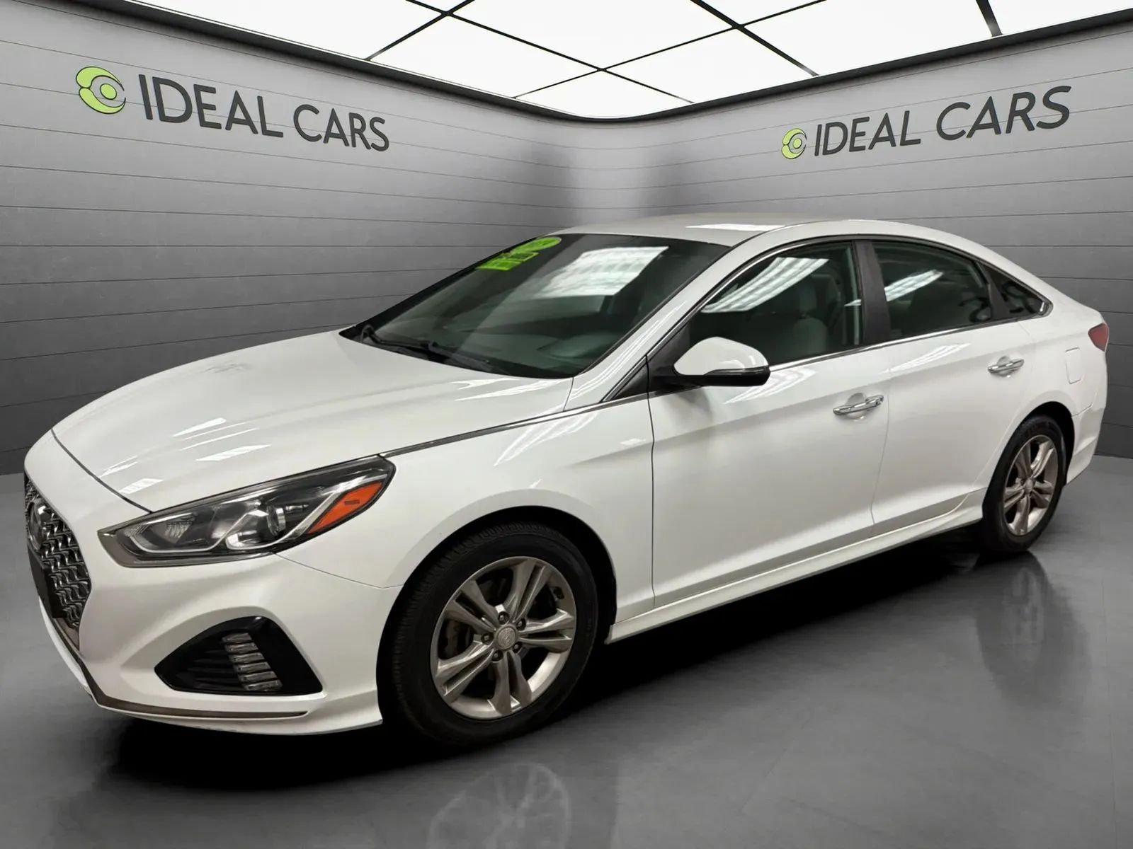 White 2019 Hyundai Sonata Sedan Front-Wheel Drive Automatic