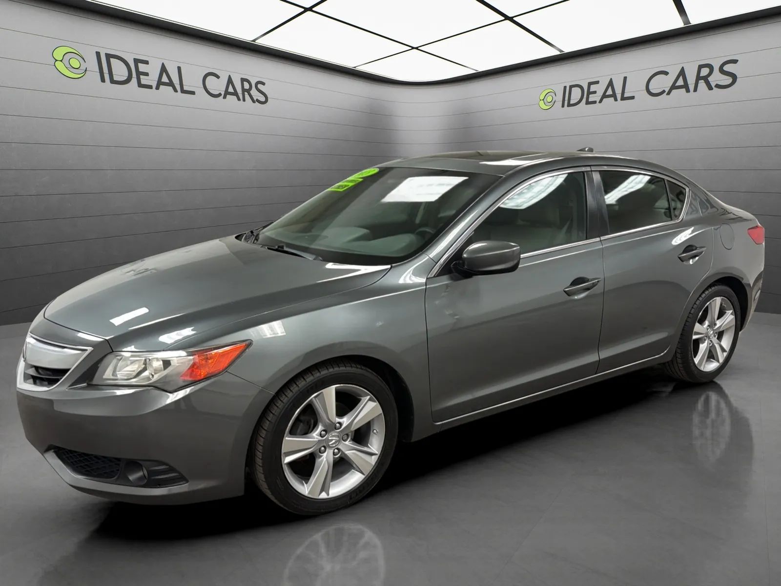 2013 Acura ILX 2.0L FWD with Premium Package